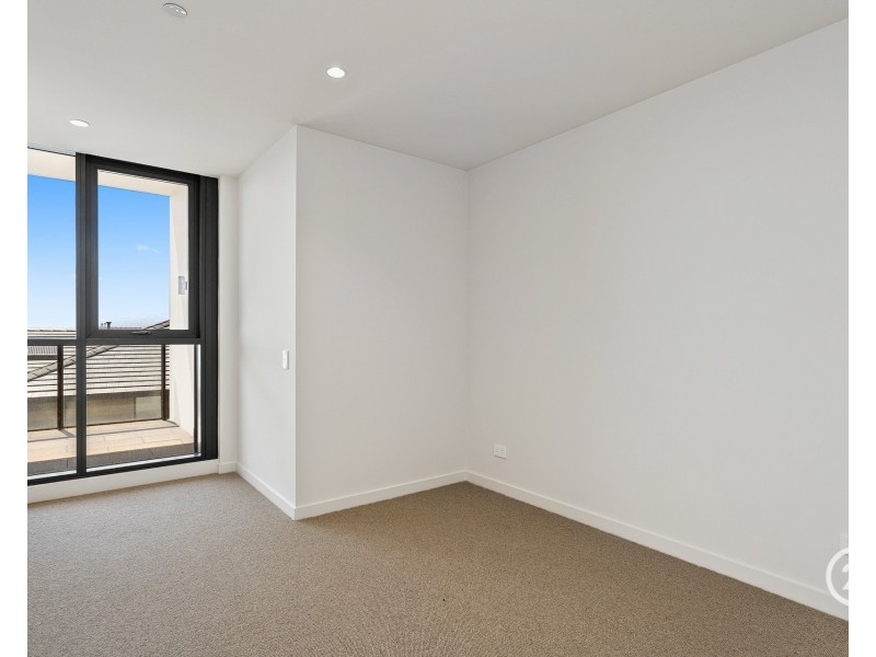 102/33 Quay Boulevard, Werribee South VIC 3030
