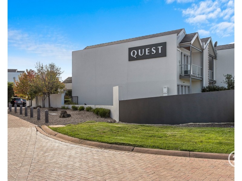 10/9 Greg Norman Drive, Sanctuary Lakes VIC 3030