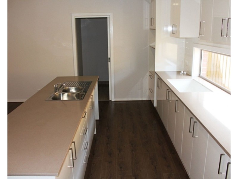 18 Brittle Street, Wyndham Vale VIC 3024