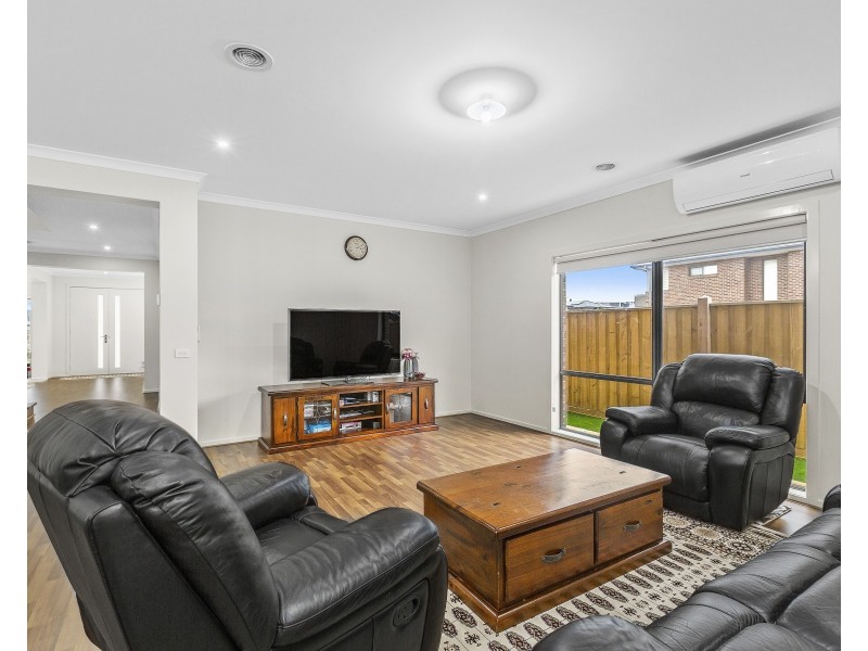 23 Aquatic Drive, Werribee South VIC 3030