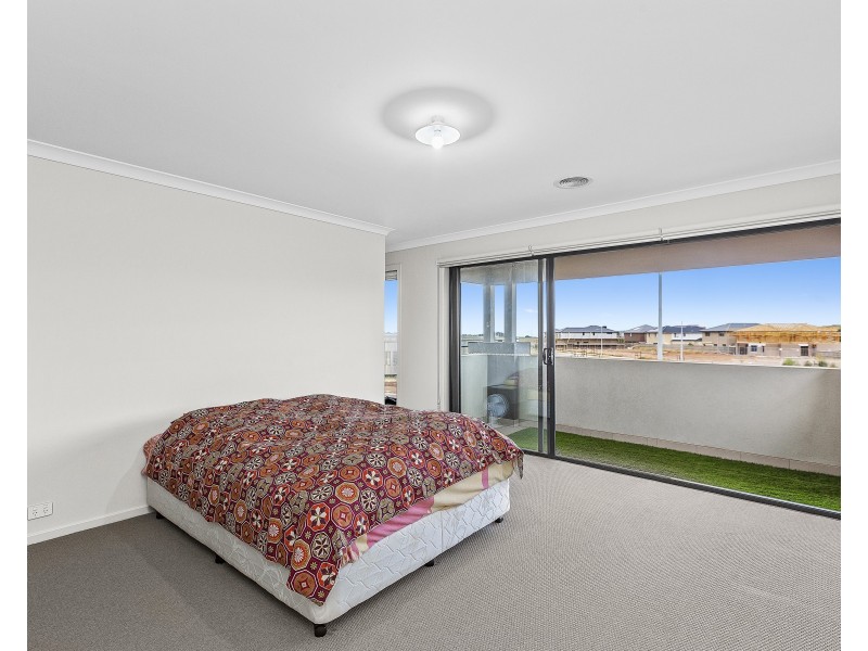 23 Aquatic Drive, Werribee South VIC 3030
