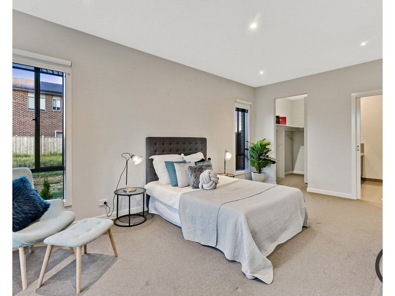 14 Starboard Way, Werribee South VIC 3030