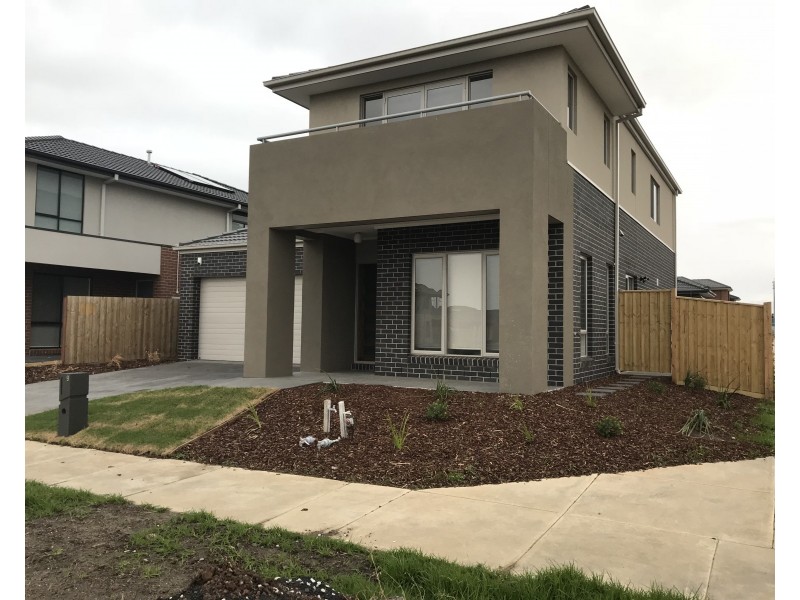 9 Bensonhurst Parade, Point Cook VIC 3030