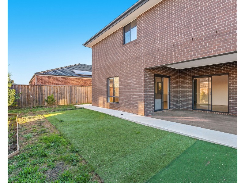 16 Spartan Way, Williams Landing VIC 3027