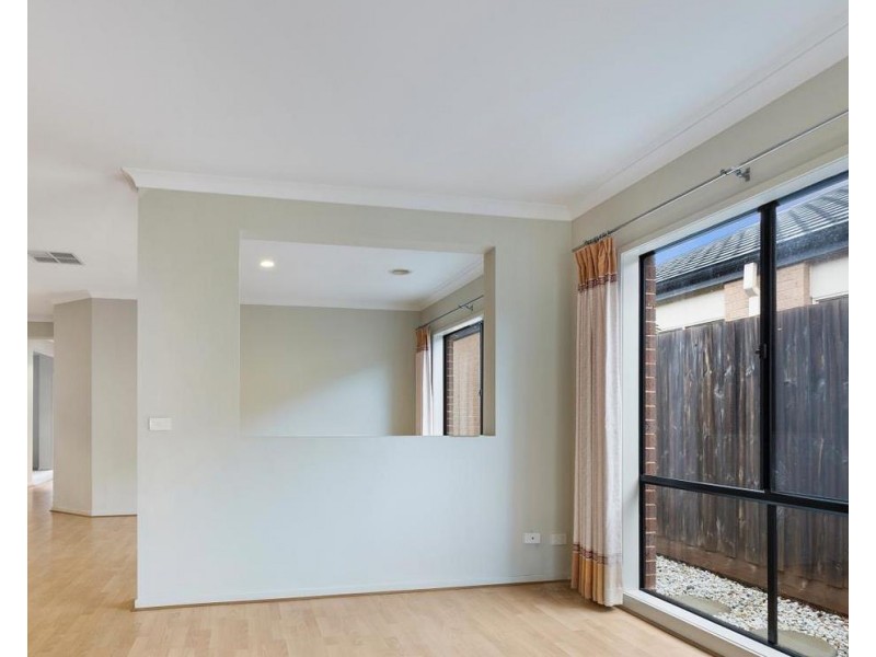 5 Pinoak Street, Point Cook VIC 3030