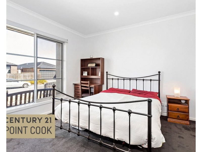 31 Neighbourhood Grove, Point Cook VIC 3030