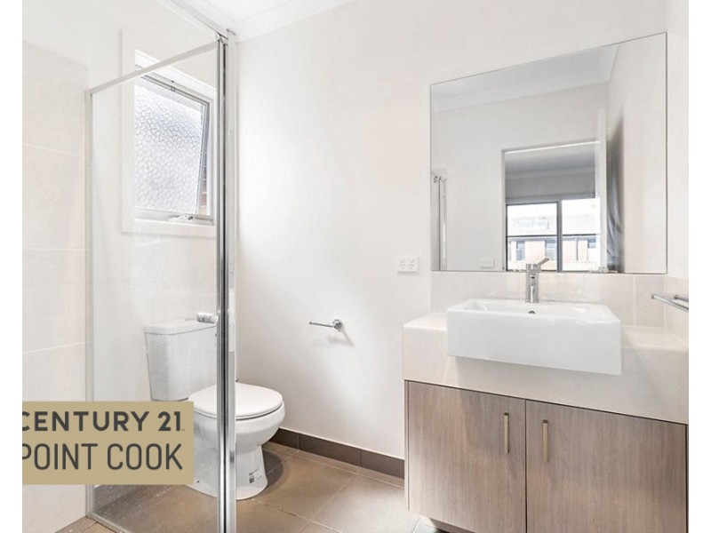 31 Neighbourhood Grove, Point Cook VIC 3030
