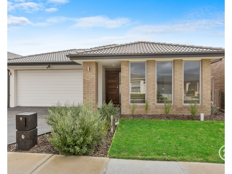 9 Minnehaha Way, Point Cook VIC 3030