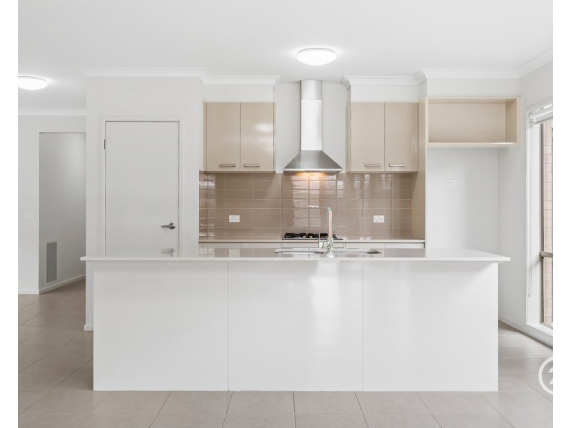 9 Minnehaha Way, Point Cook VIC 3030