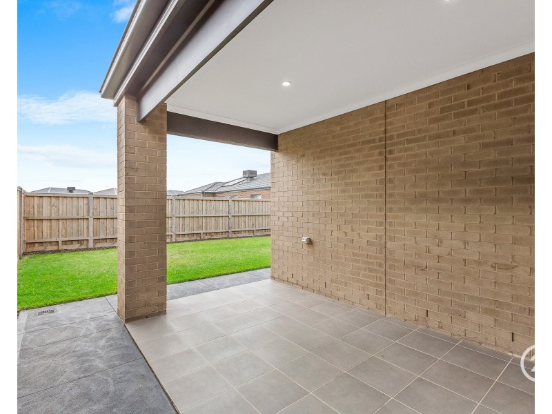 9 Minnehaha Way, Point Cook VIC 3030