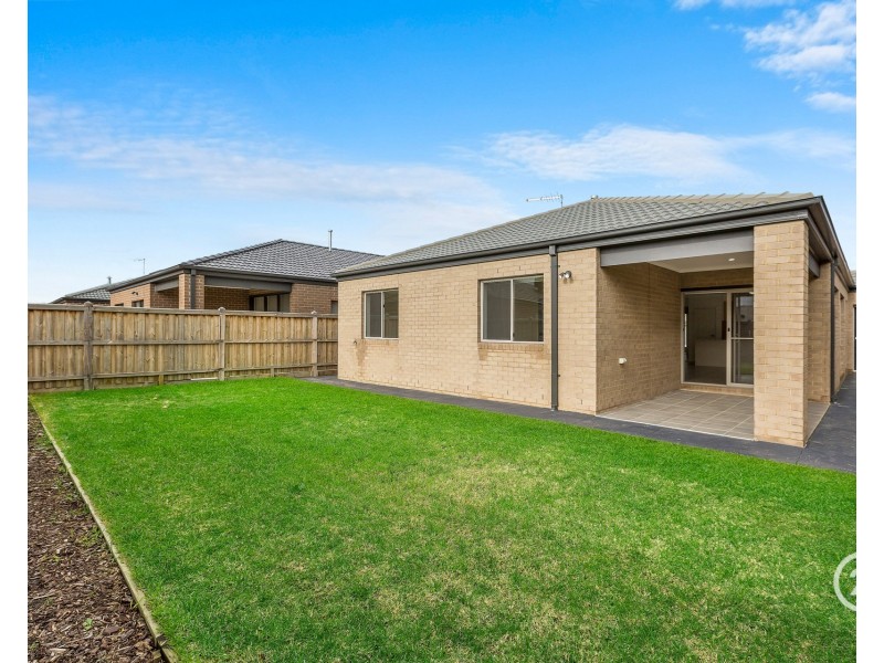 9 Minnehaha Way, Point Cook VIC 3030