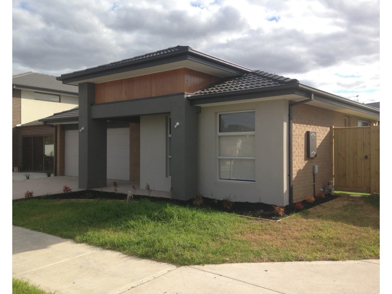 20 Sunnybank Drive, Point Cook VIC 3030