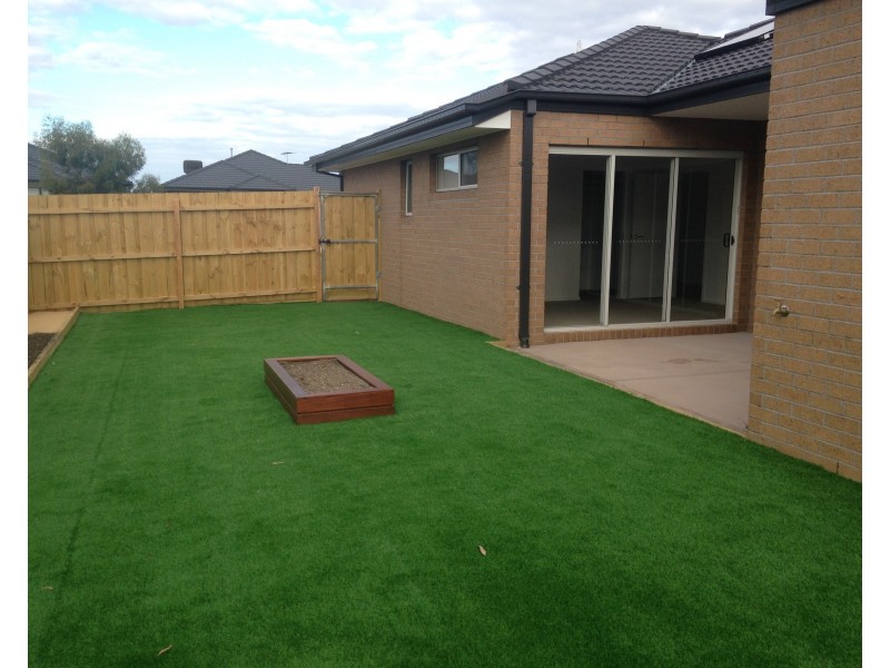 20 Sunnybank Drive, Point Cook VIC 3030