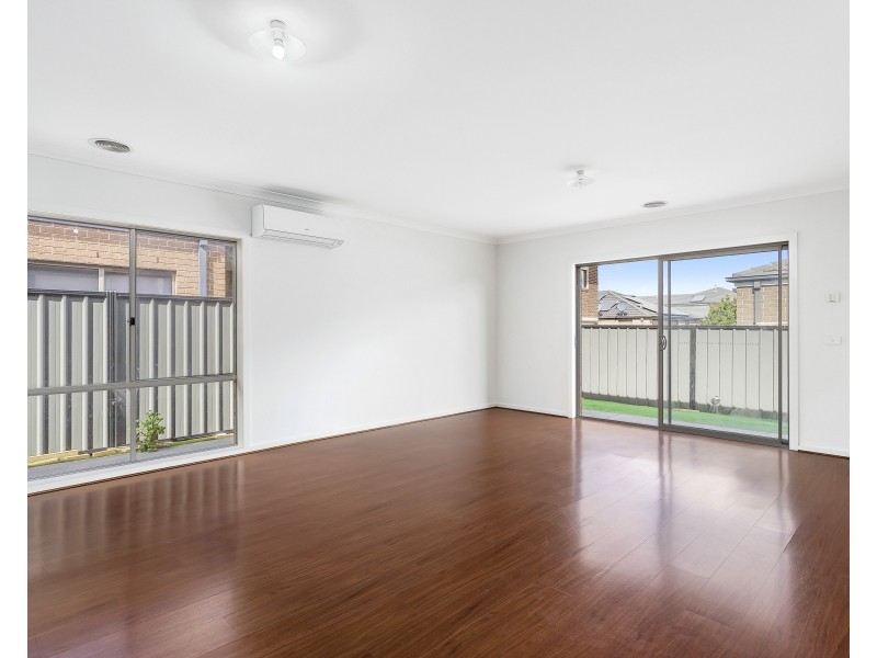 32 Everholme Drive, Truganina VIC 3029