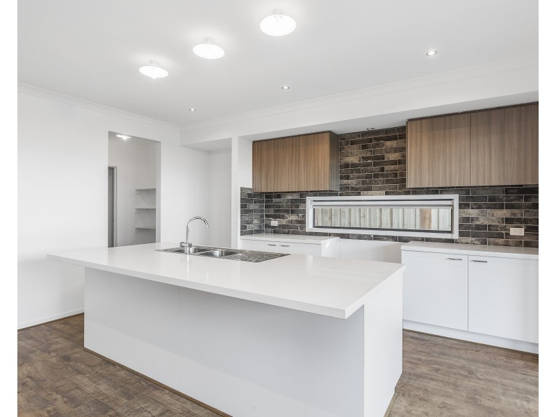 34 Jetty Road, Werribee South VIC 3030