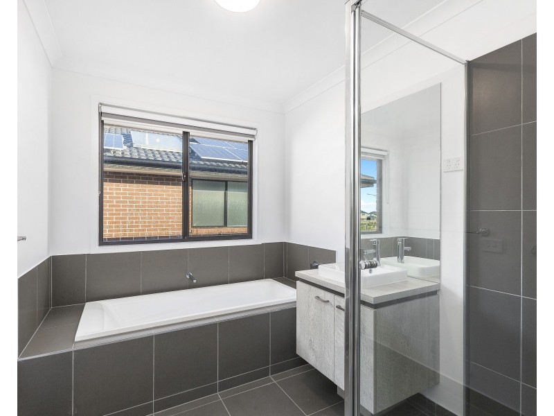 34 Jetty Road, Werribee South VIC 3030