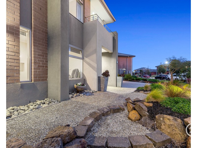 12 Surrey Grove, Point Cook VIC 3030