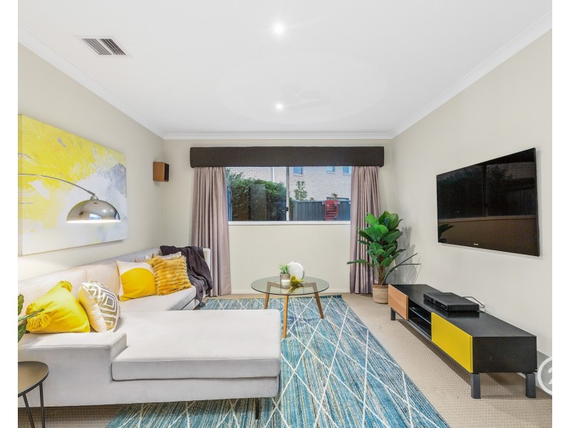 12 Surrey Grove, Point Cook VIC 3030