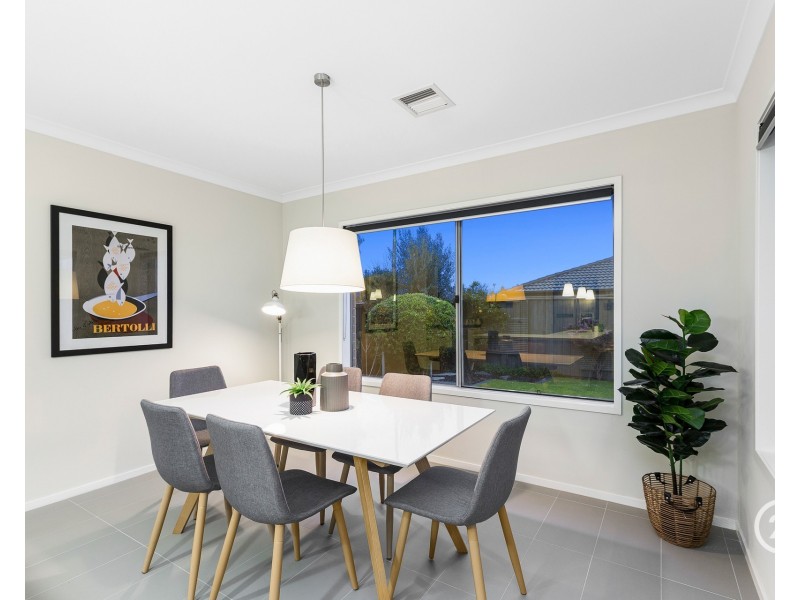 12 Surrey Grove, Point Cook VIC 3030