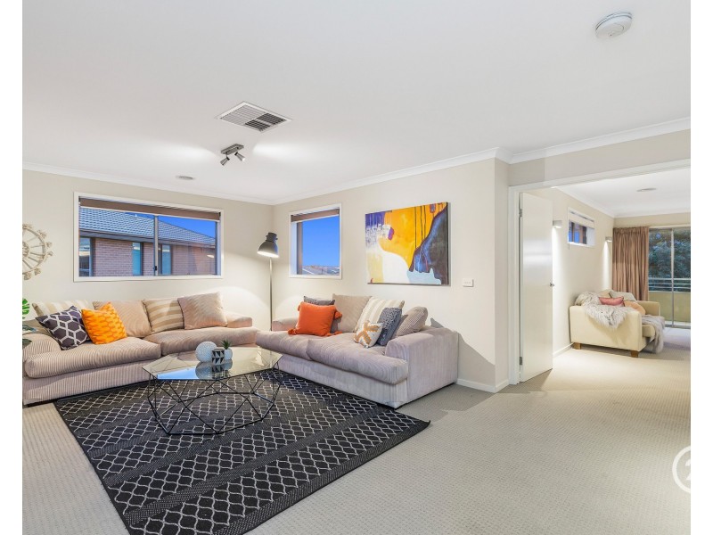 12 Surrey Grove, Point Cook VIC 3030