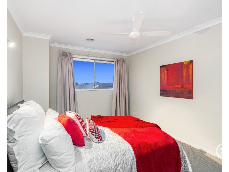 12 Surrey Grove, Point Cook VIC 3030