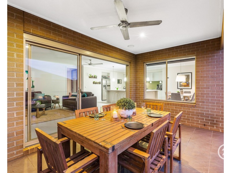 12 Surrey Grove, Point Cook VIC 3030