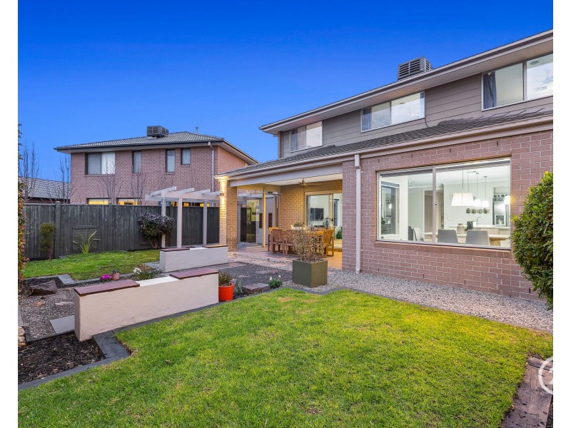 12 Surrey Grove, Point Cook VIC 3030