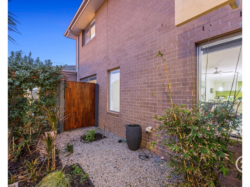 12 Surrey Grove, Point Cook VIC 3030