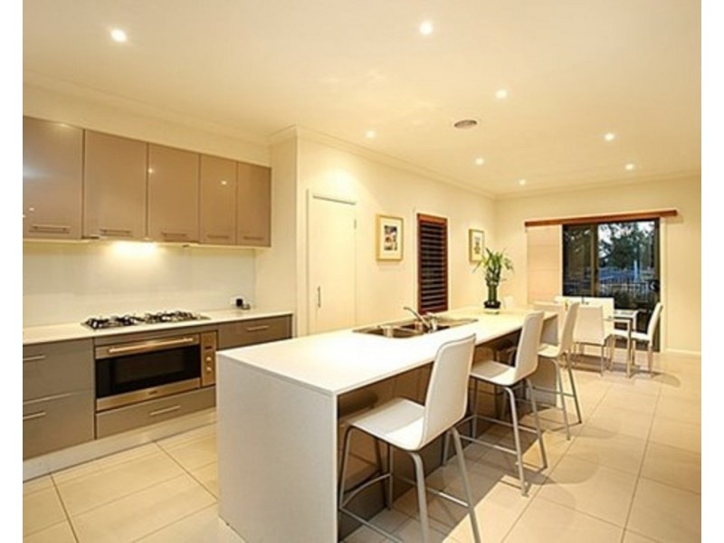 226 Sanctuary Lakes North Boulevard, Point Cook VIC 3030