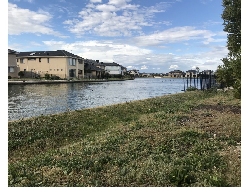 2 Watersedge Cove, Point Cook VIC 3030