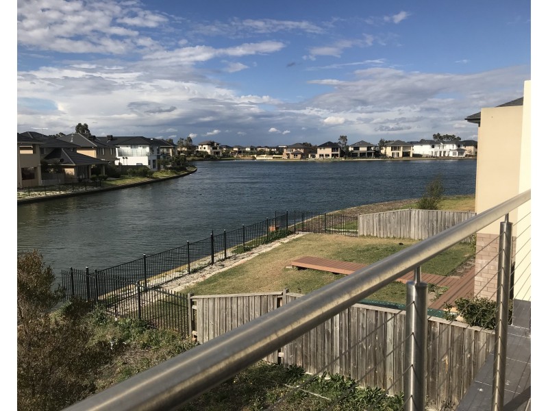 2 Watersedge Cove, Point Cook VIC 3030