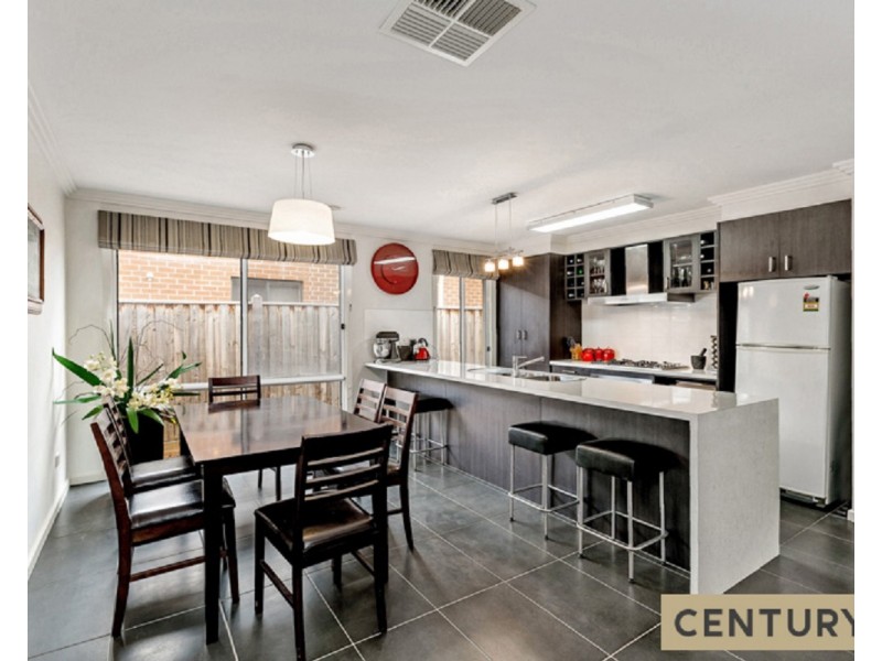 5 Oceanwave Parade, Point Cook VIC 3030