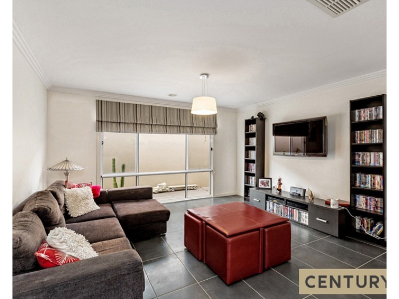 5 Oceanwave Parade, Point Cook VIC 3030