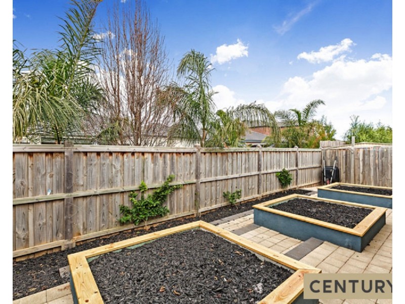 5 Oceanwave Parade, Point Cook VIC 3030