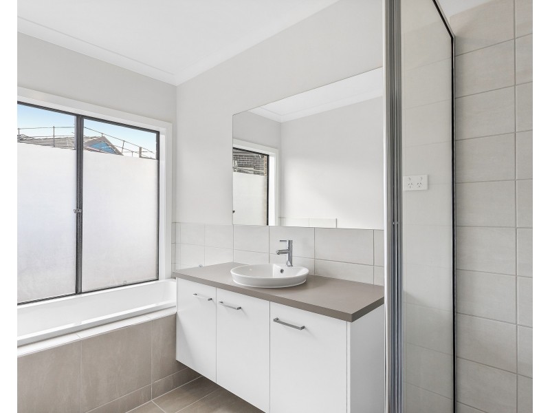 14 Pilatus Crescent, Point Cook VIC 3030