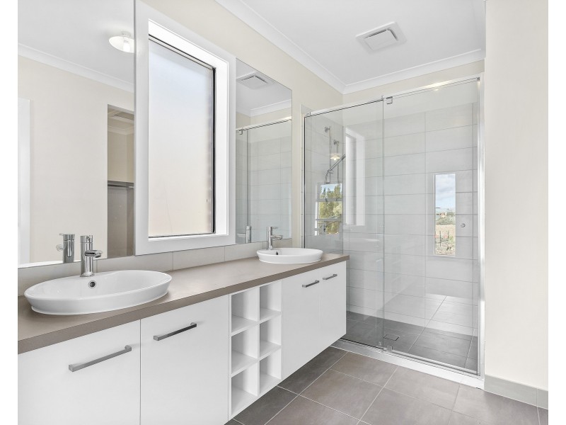 14 Pilatus Crescent, Point Cook VIC 3030