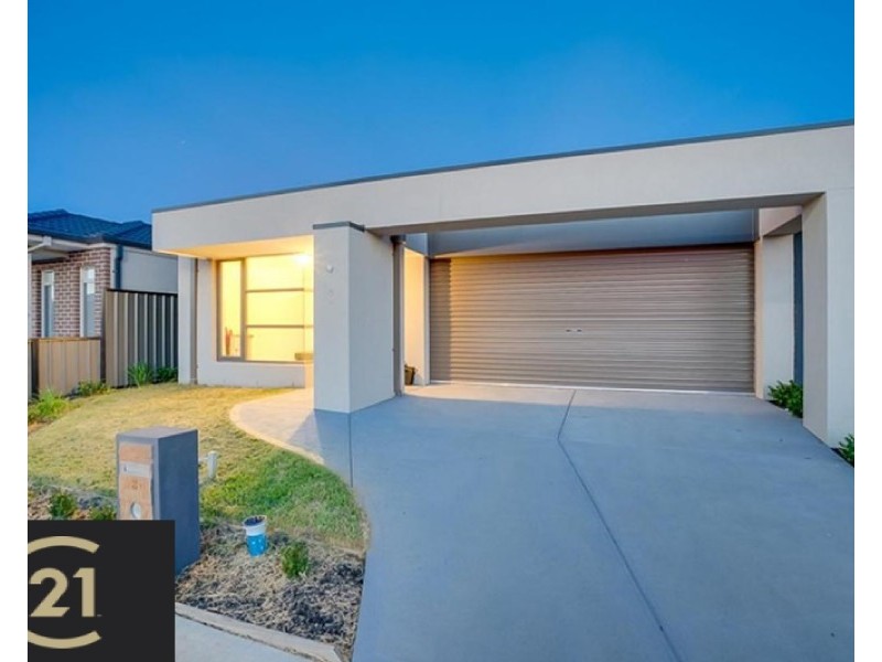 8 Silverbush Way, Truganina VIC 3029