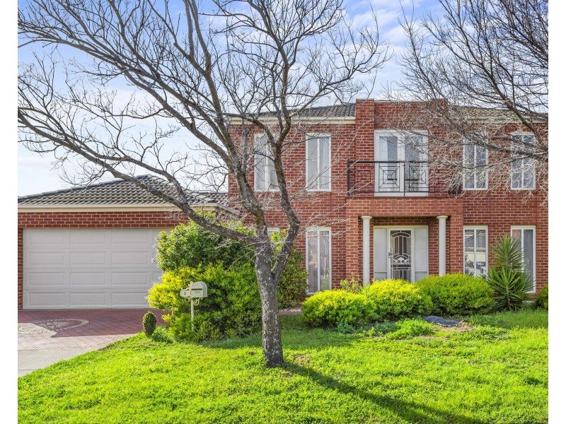 2 Kenross Close, Point Cook VIC 3030