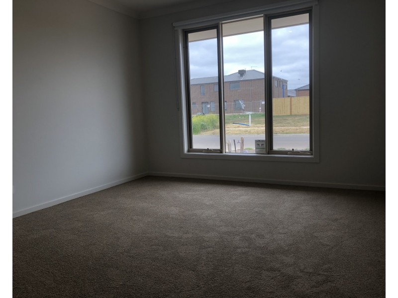 22 Origin Drive, Tarneit VIC 3029