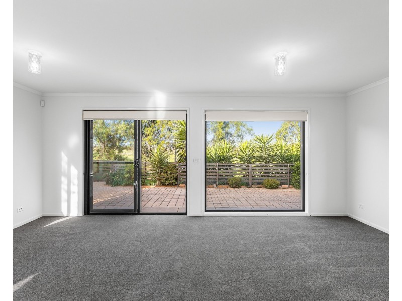 34/1 Greg Norman Drive, Sanctuary Lakes VIC 3030