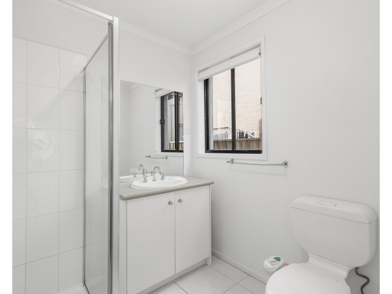 34/1 Greg Norman Drive, Sanctuary Lakes VIC 3030