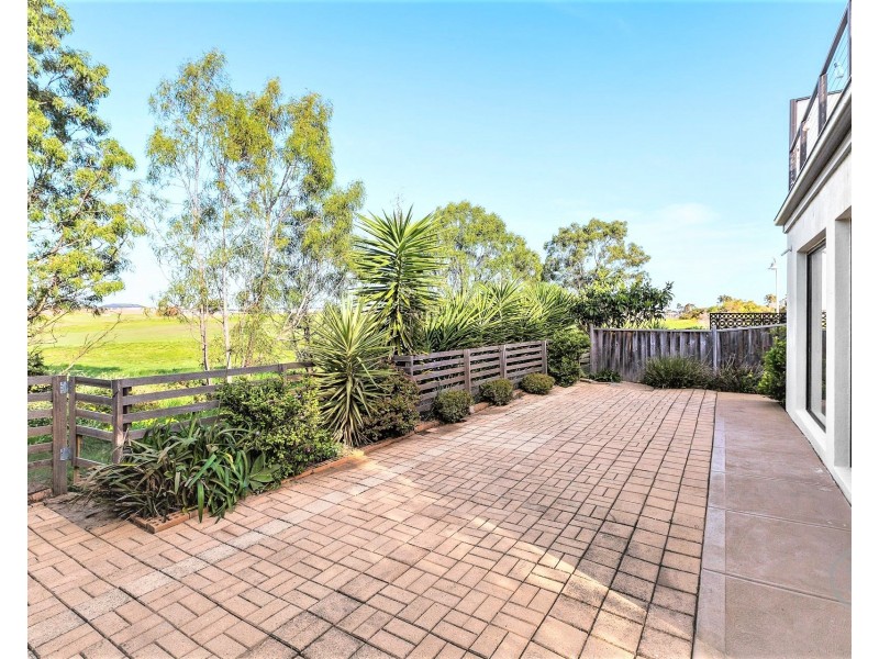 34/1 Greg Norman Drive, Sanctuary Lakes VIC 3030