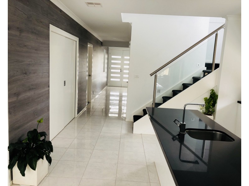 12 Canegrass Drive, Point Cook VIC 3030