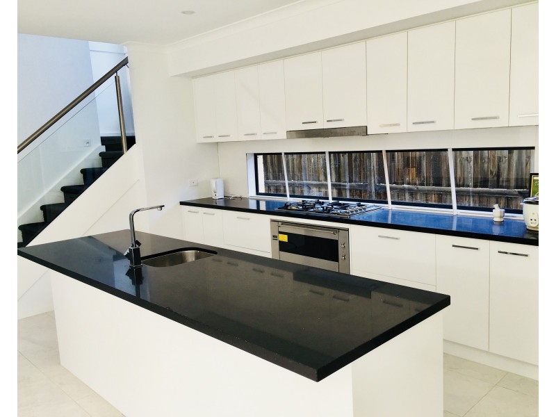 12 Canegrass Drive, Point Cook VIC 3030