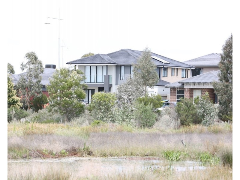 12 Canegrass Drive, Point Cook VIC 3030