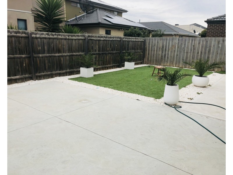 12 Canegrass Drive, Point Cook VIC 3030