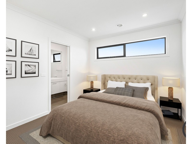25 Gershwin Crescent, Point Cook VIC 3030