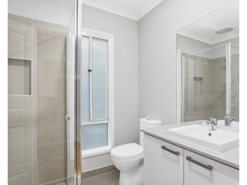 25 Lucerne Drive, Truganina VIC 3029