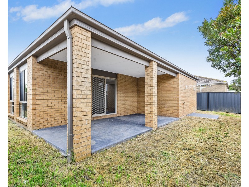 11 Opperman Place, Point Cook VIC 3030