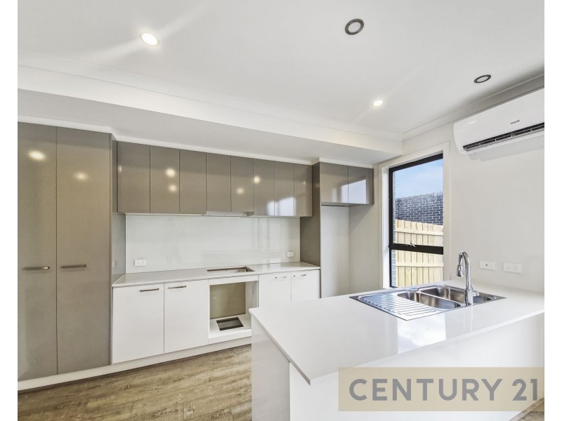 35 Gershwin Crescent, Point Cook VIC 3030